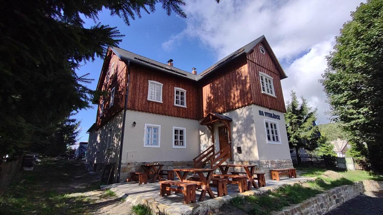 Na Vyhlidce Hotel Krompach Luaran gambar
